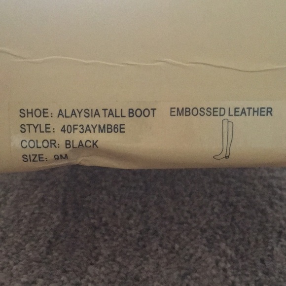 ✨”Michael Kors”🔥Knee length leather boots,size 9 - Picture 7 of 7